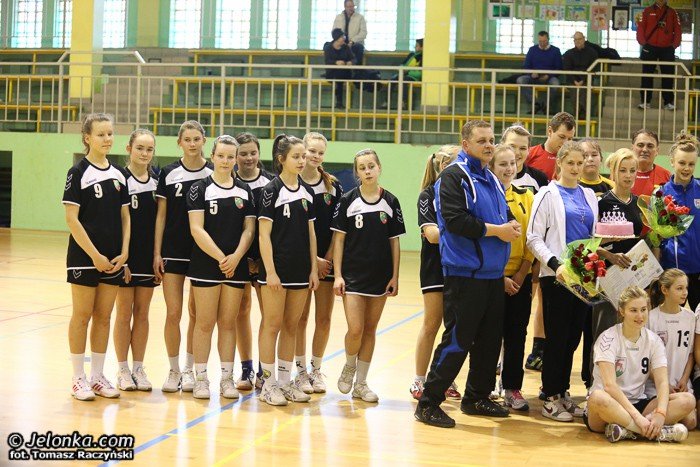 modziez-kpru-ze-zmiennym-szczesciem-foto-50679