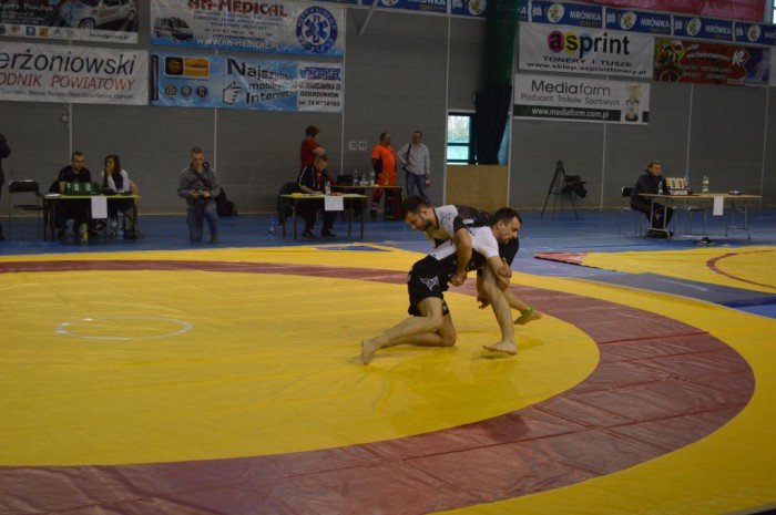 piec-medali-w-dzierzoniowie-foto-50718