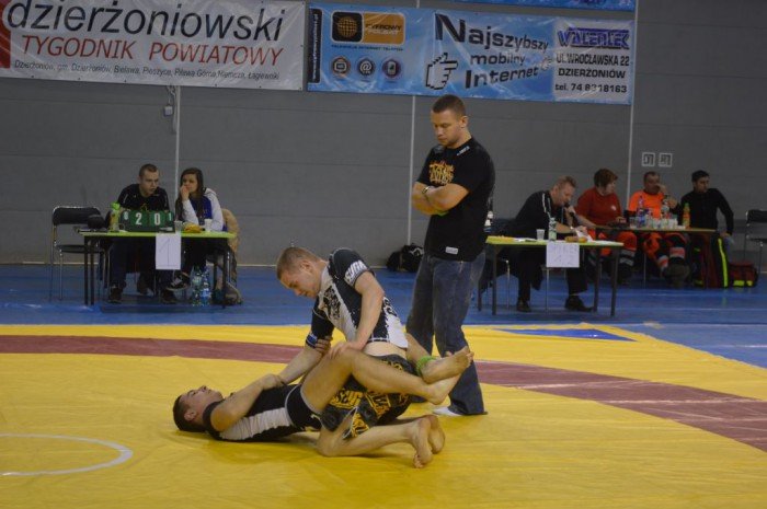 piec-medali-w-dzierzoniowie-foto-50718