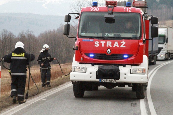 zderzenie-audi-i-golfa-jedna-osoba-w-szpitalu-foto-50858