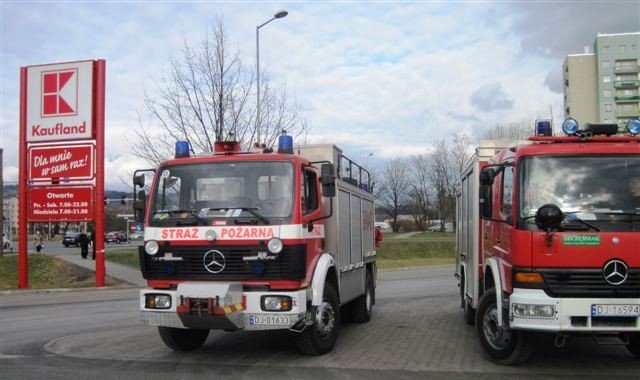 w-jeleniogorskim-kauflandzie-bomby-nie-byo-aktualizacja-foto-50880