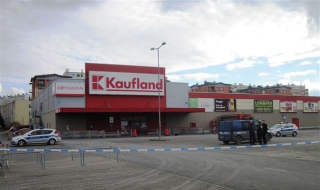 w-jeleniogorskim-kauflandzie-bomby-nie-byo-aktualizacja-foto-50880
