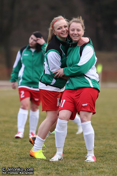 lekcja-futbolu-dla-orliczek-foto-50895