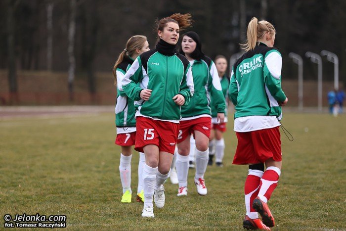 lekcja-futbolu-dla-orliczek-foto-50895