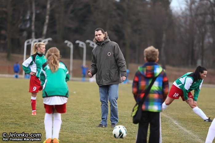 lekcja-futbolu-dla-orliczek-foto-50895
