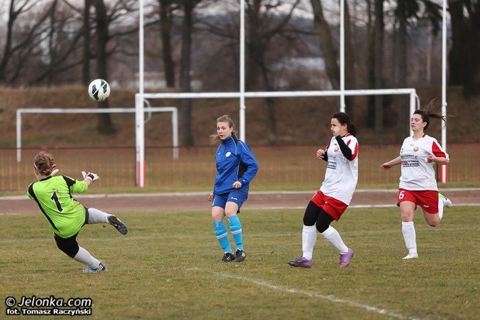lekcja-futbolu-dla-orliczek-foto-50895
