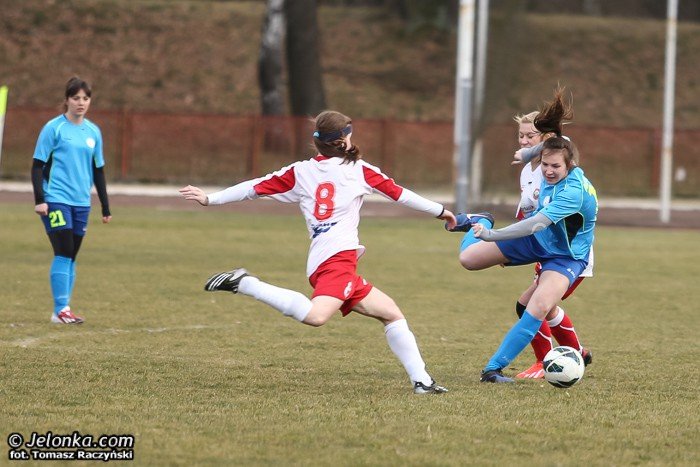 lekcja-futbolu-dla-orliczek-foto-50895
