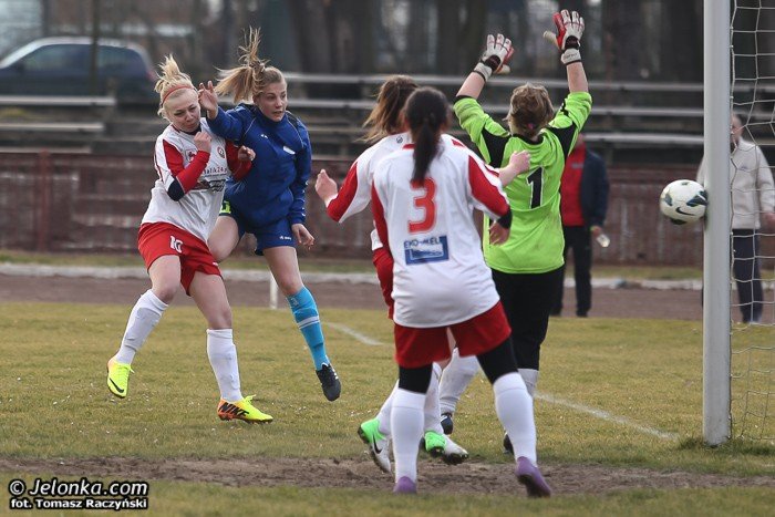 lekcja-futbolu-dla-orliczek-foto-50895
