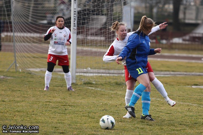 lekcja-futbolu-dla-orliczek-foto-50895