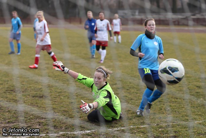 lekcja-futbolu-dla-orliczek-foto-50895