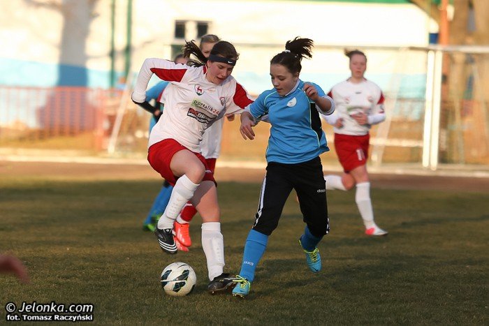 lekcja-futbolu-dla-orliczek-foto-50895