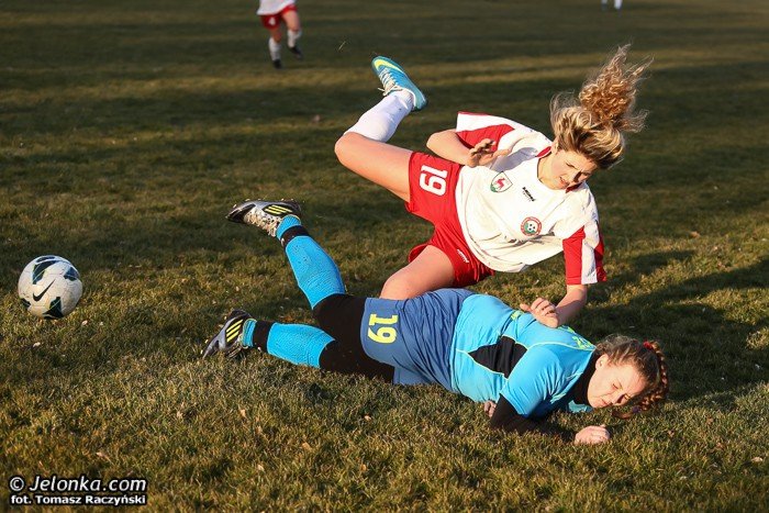 lekcja-futbolu-dla-orliczek-foto-50895