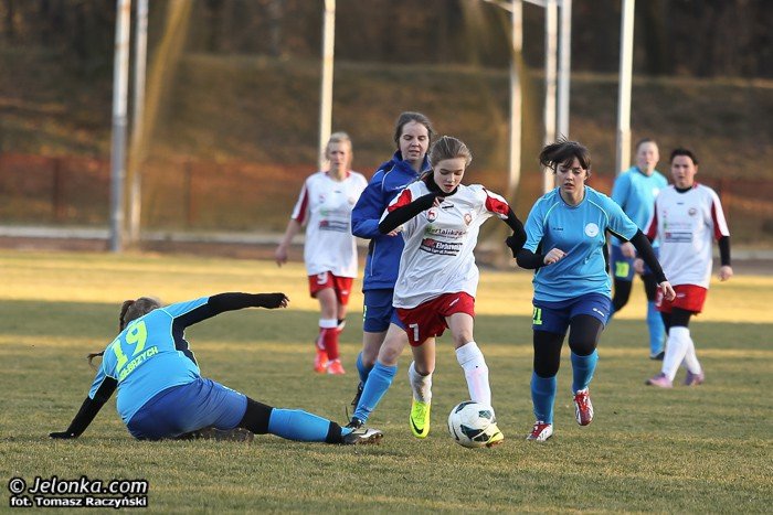 lekcja-futbolu-dla-orliczek-foto-50895