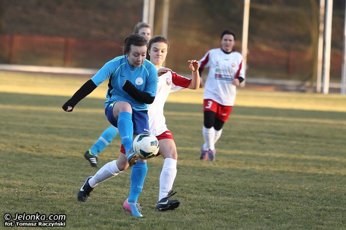 lekcja-futbolu-dla-orliczek-foto-50895