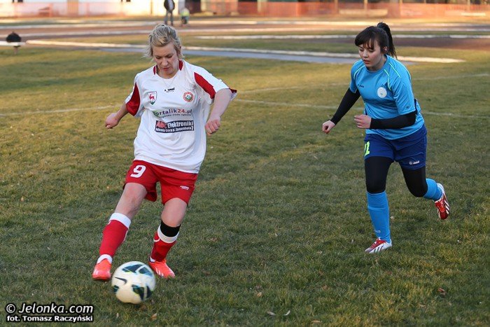 lekcja-futbolu-dla-orliczek-foto-50895