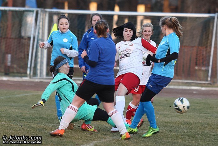 lekcja-futbolu-dla-orliczek-foto-50895