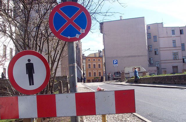 W końcu nowa nawierzchnia na ulicy Jeleniej.