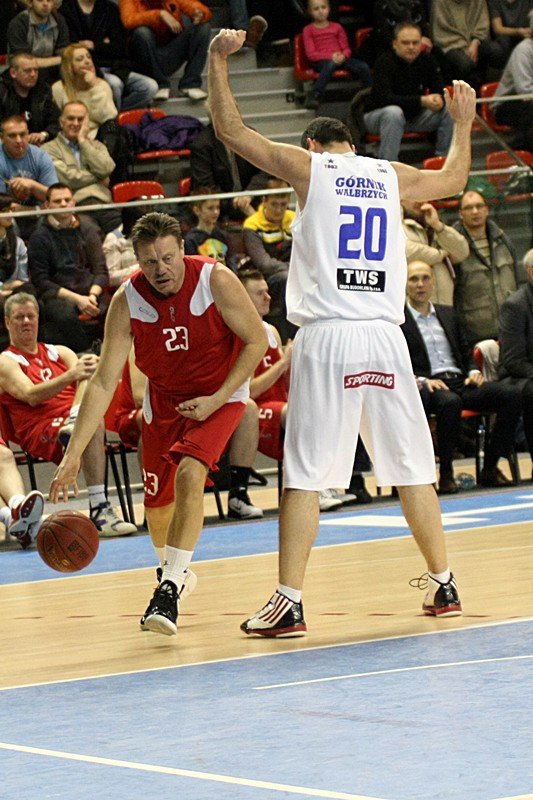 koszykarze-charytatywnie-dla-bartka-foto-50962