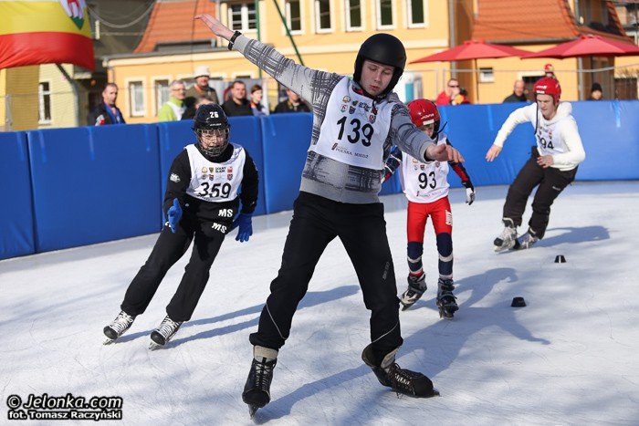 litwini-nadal-na-czele-gonia-ich-czesi-foto-50977