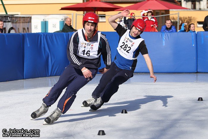 litwini-nadal-na-czele-gonia-ich-czesi-foto-50977