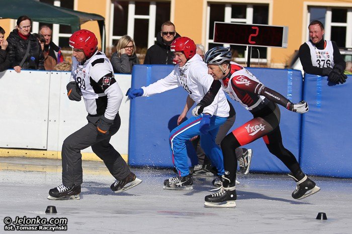 litwini-nadal-na-czele-gonia-ich-czesi-foto-50977