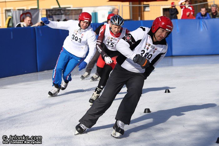 litwini-nadal-na-czele-gonia-ich-czesi-foto-50977