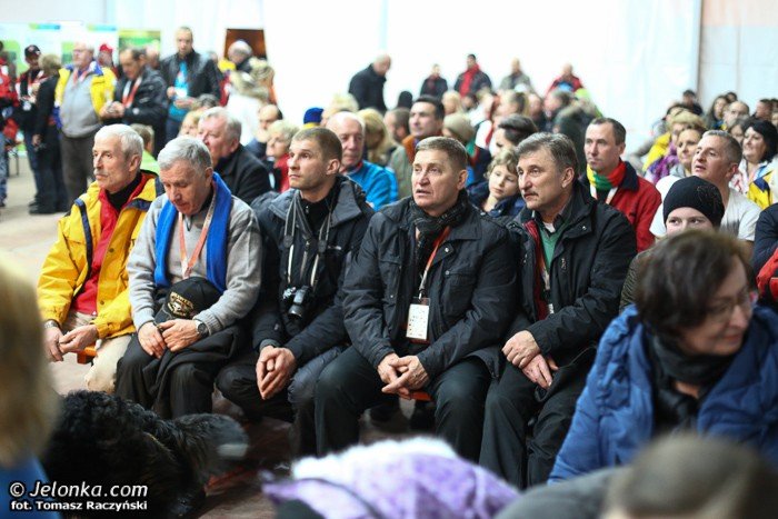 litwini-nadal-na-czele-gonia-ich-czesi-foto-50977