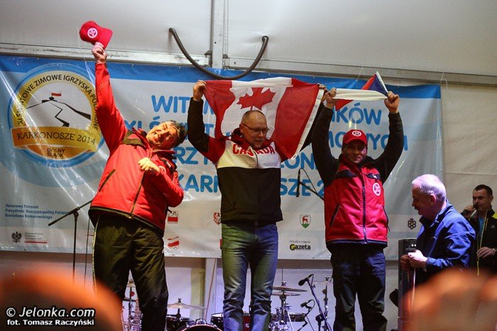 litwini-nadal-na-czele-gonia-ich-czesi-foto-50977