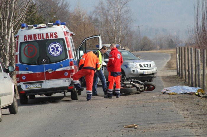 smiertelny-wypadek-motocyklisty-w-sciegnach-foto-50996