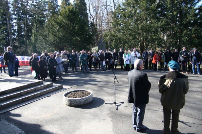 oddali-hod-zonierzom-wykletym-foto-51024
