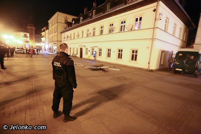 desperat-na-placu-piastowskim-grozi-ze-sie-zabije-foto-51040
