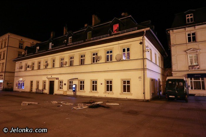 desperat-na-placu-piastowskim-grozi-ze-sie-zabije-foto-51040