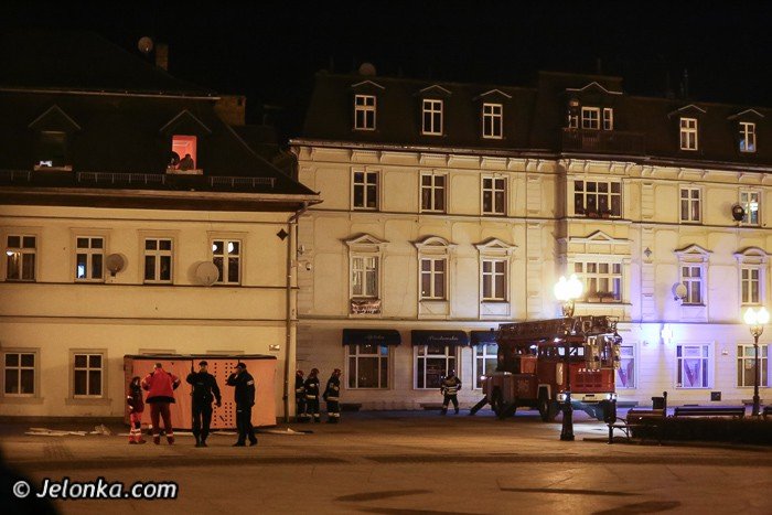 desperat-na-placu-piastowskim-grozi-ze-sie-zabije-foto-51040