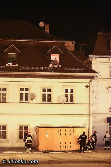 desperat-na-placu-piastowskim-grozi-ze-sie-zabije-foto-51040