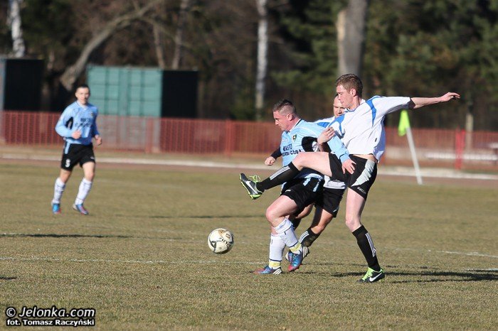 karkonosze-pewnie-pokonuja-olimpie-foto-51043