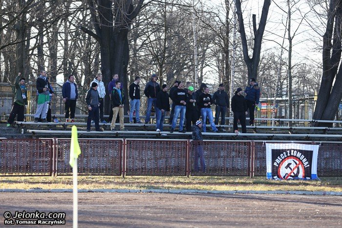 karkonosze-pewnie-pokonuja-olimpie-foto-51043