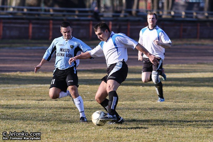 karkonosze-pewnie-pokonuja-olimpie-foto-51043