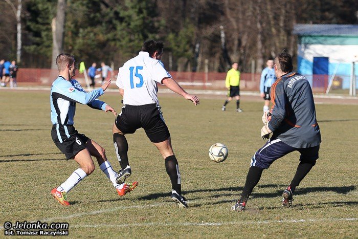 karkonosze-pewnie-pokonuja-olimpie-foto-51043