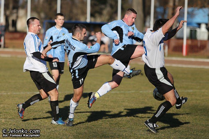 karkonosze-pewnie-pokonuja-olimpie-foto-51043