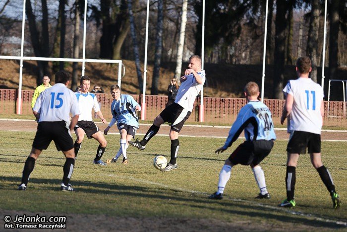 karkonosze-pewnie-pokonuja-olimpie-foto-51043