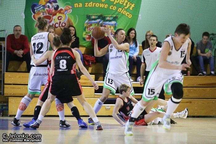 koszykarki-walczyy-ale-nie-day-rady-foto-51047