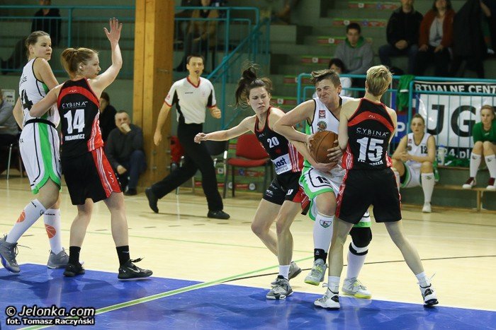 koszykarki-walczyy-ale-nie-day-rady-foto-51047