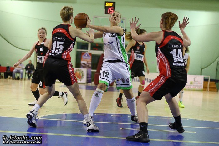 koszykarki-walczyy-ale-nie-day-rady-foto-51047