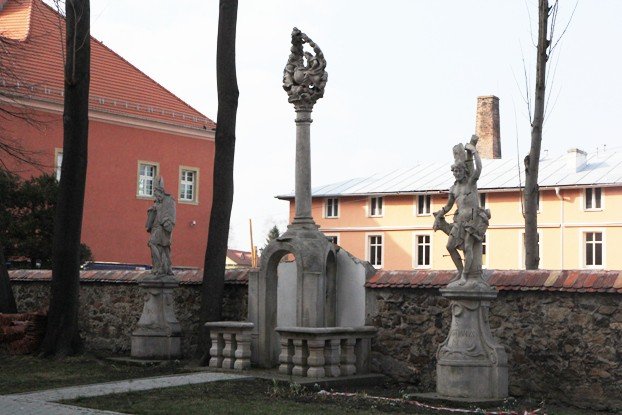 cieplickie-kolumny-hrabiego-j-a-schaffgotscha-foto-51049