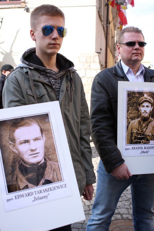 po-marszu-w-hodzie-zonierzom-wykletym-foto-51058