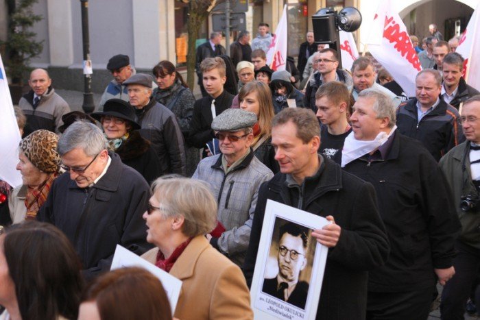 po-marszu-w-hodzie-zonierzom-wykletym-foto-51058