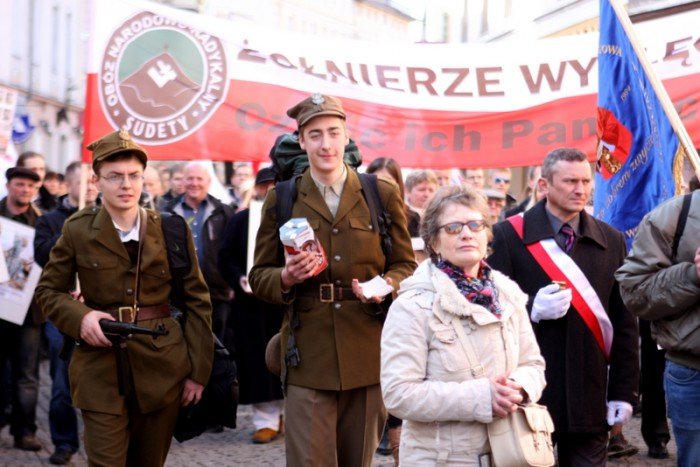 po-marszu-w-hodzie-zonierzom-wykletym-foto-51058