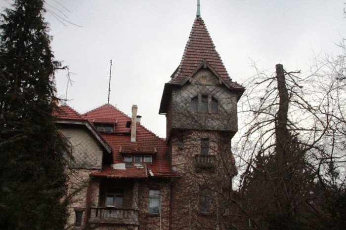 co-teraz-z-zabobrzanskim-zameczkiem-foto-51066