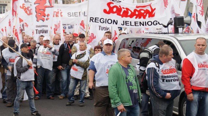 solidarnosciowcy-jada-do-warszawy-w-obronie-ukrainy-51090