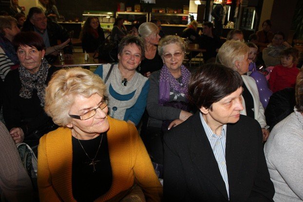dzien-kobiet-peen-atrakcji-w-pasazu-grodzkim-foto-51156